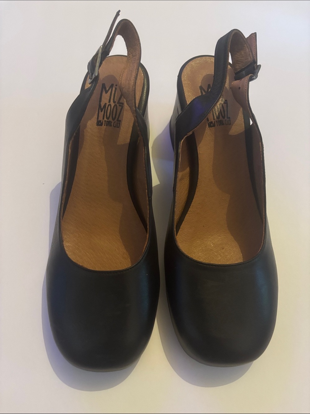 NWOB Miz Mooz size 38 Black Leather Slingback Heels
